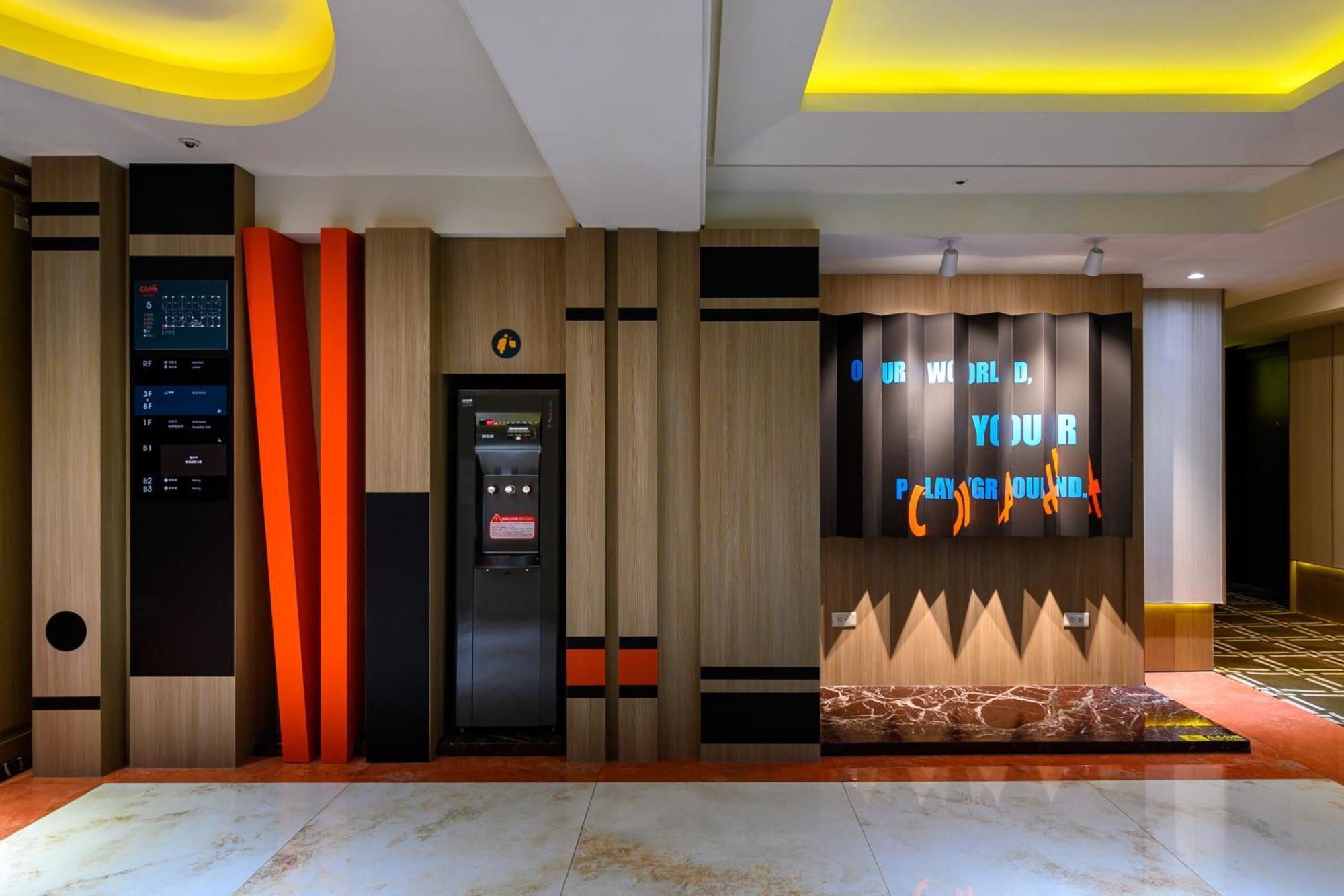 Olah Poshtel Taichung Wenxin Hotel Exterior photo
