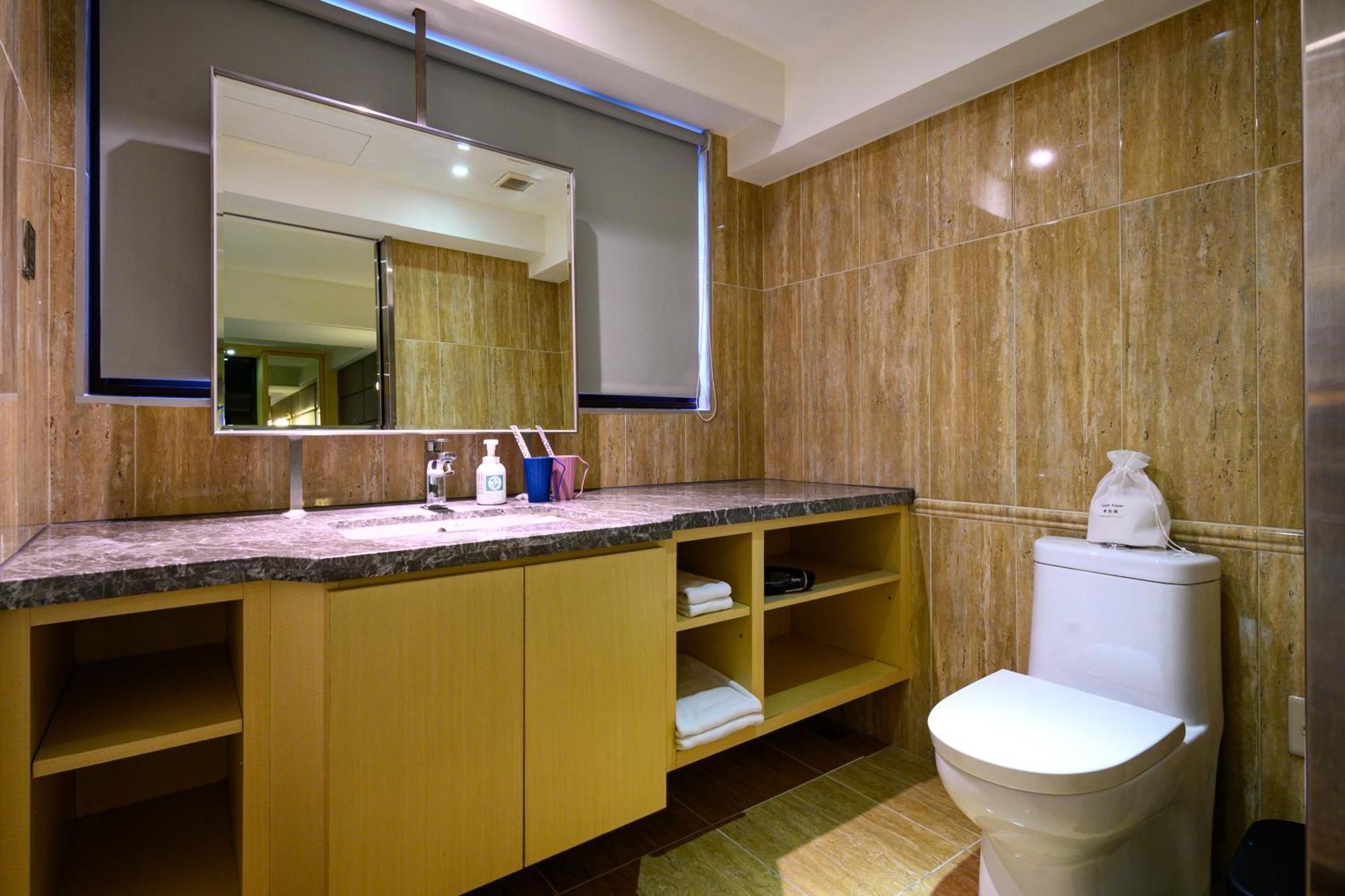 Olah Poshtel Taichung Wenxin Hotel Exterior photo